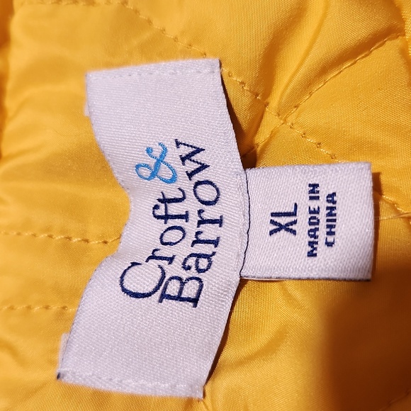 Croft and Barrow vest..yellow. . NeW - Picture 3 of 4